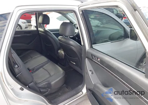 2012 Hyundai Veracruz Limited z USA, uszkodzony, nr VIN KM8NU4CC1CU187166